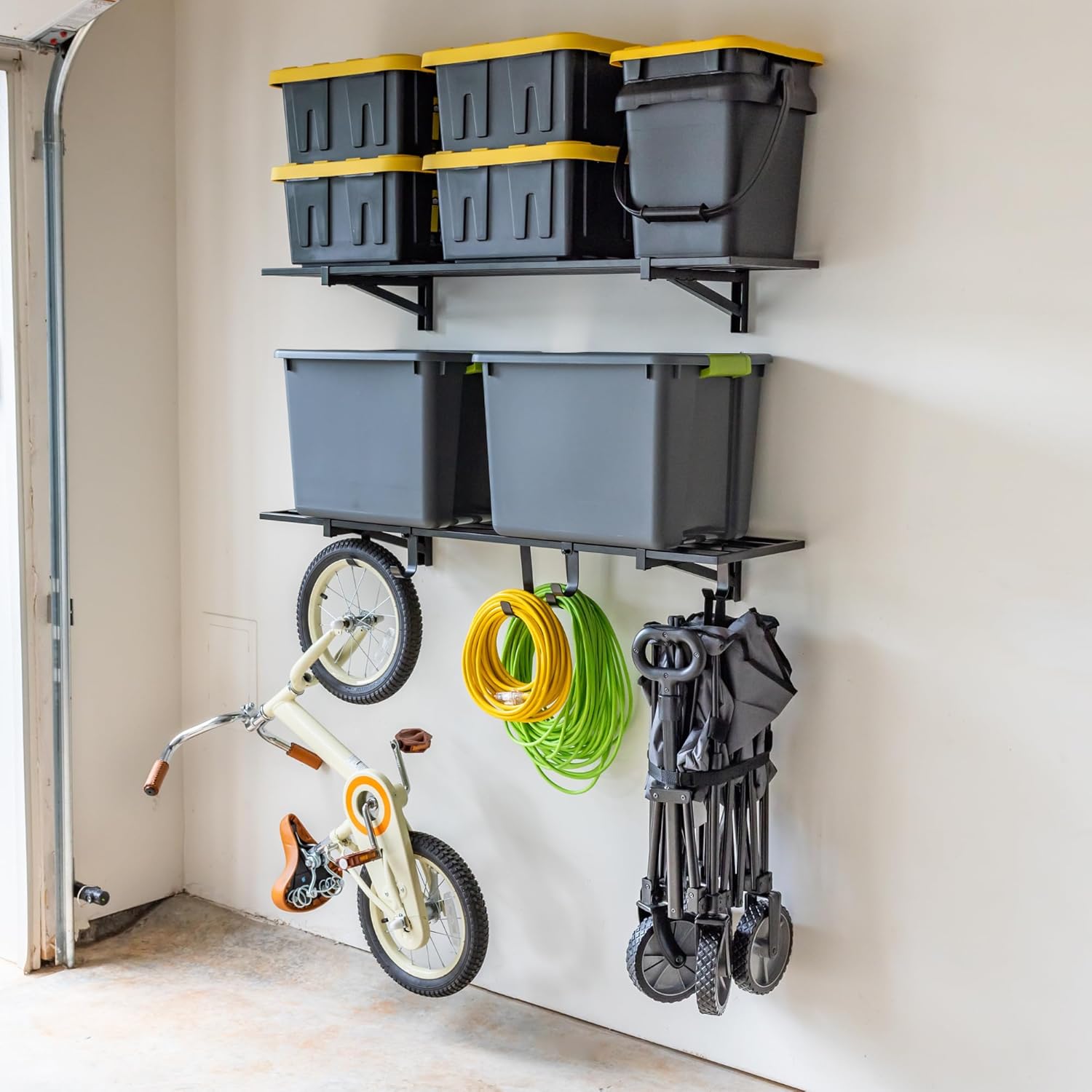 Optimisez votre espace avec les étagères murales StoreYourBoard : robustesse et organisation au rendez-vous!
