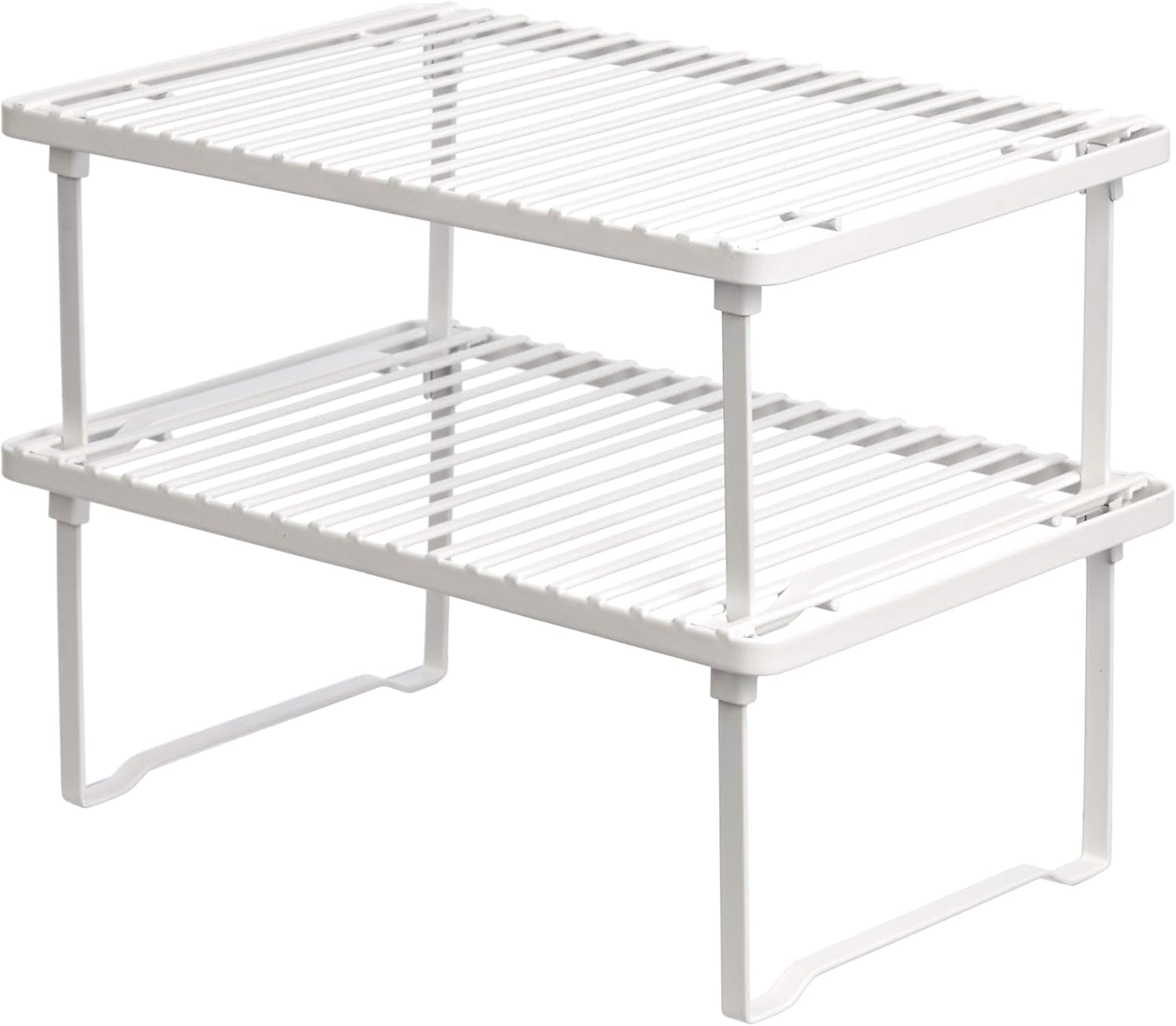 Optimisez votre cuisine avec les étagères de rangement empilables Amazon Basics!