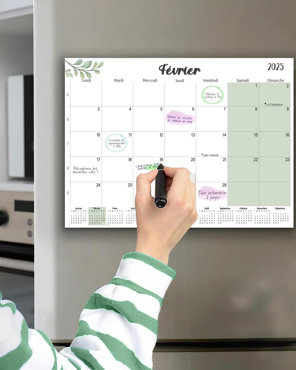 Organisez Votre Vie Avec le Calendrier Magnétique Frigo 2025-2026 !