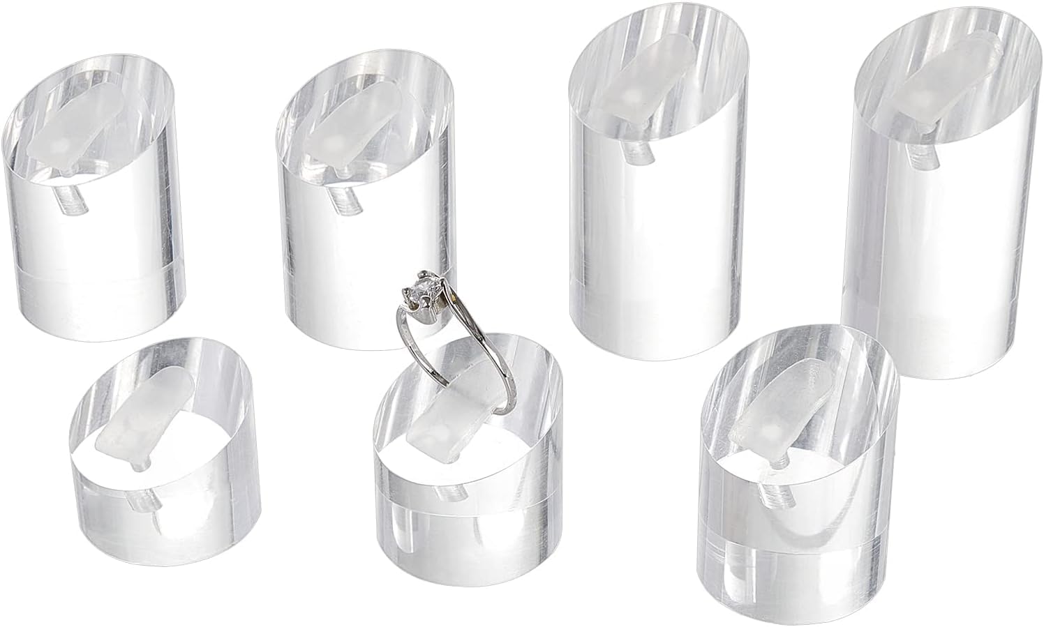 Sublimez vos bijoux avec le Présentoir Anneau FINGERINSPIRE : 7 pièces pour une exposition élégante!